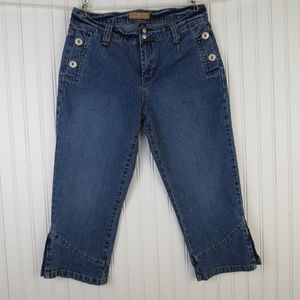 Tommy Jeans Denim Capri Medium Wash Button Details